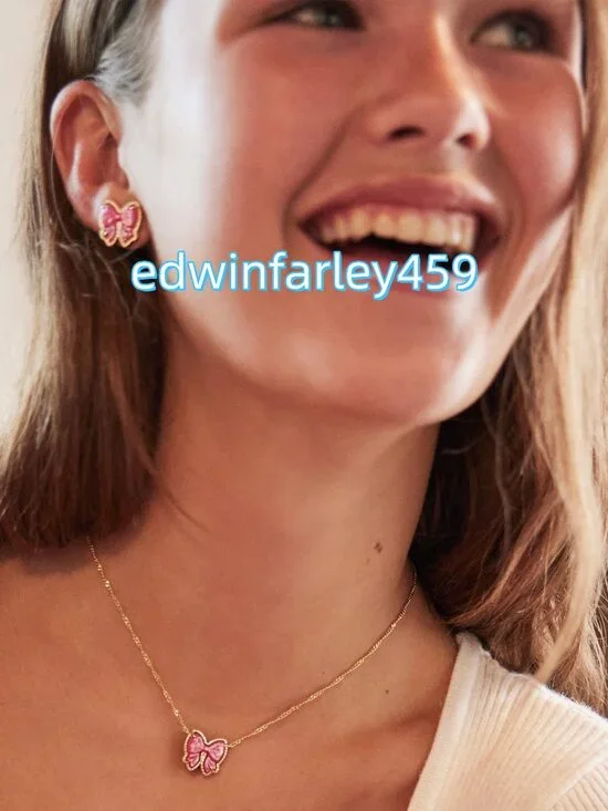 Haley Bow Gold Short Pendant Necklace - Picture 4 of 4